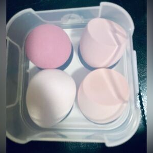 Foundation Sponges 4pcs Set Plus Box Pink Makeup Blender Blending Puff.